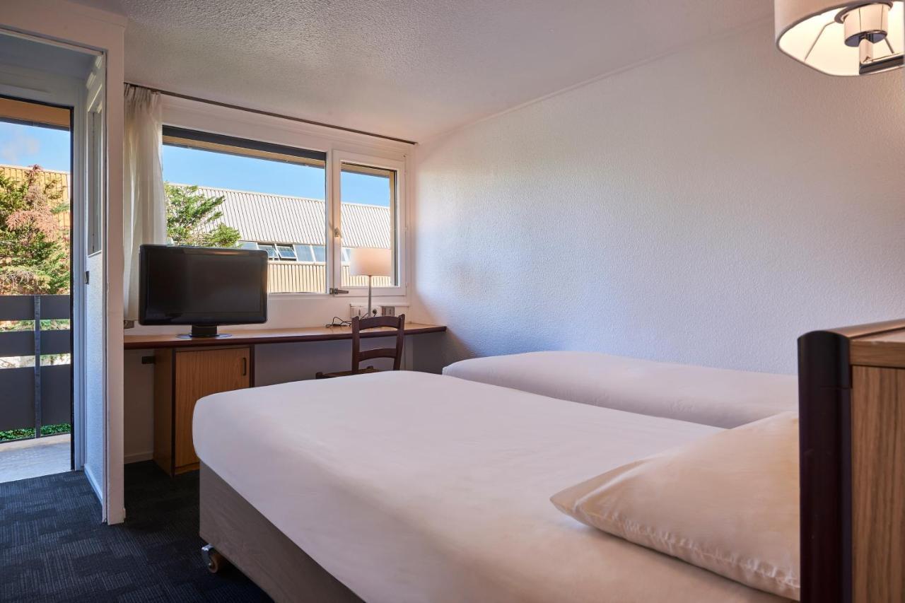 Kyriad Direct Ouest - Zenith Hotel 2*
