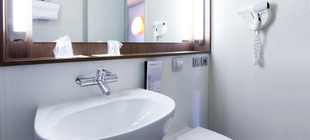 Kyriad Direct Ouest - Zenith Hotel